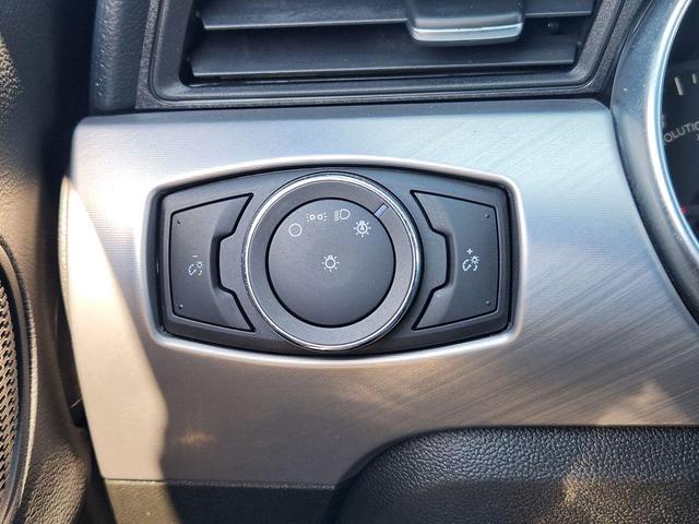 Photo of 2023 Oxford White Ford Mustang
