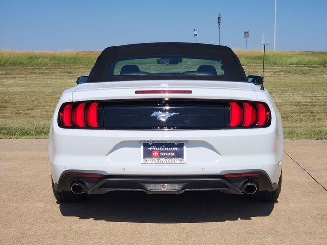 Photo of 2023 Oxford White Ford Mustang