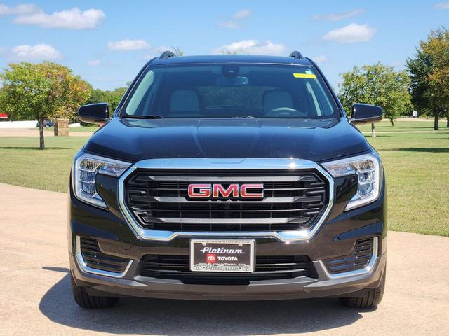 Photo of 2024 Ebony Twilight Metallic GMC Terrain