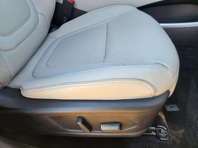 Photo of 2023 Portofino Gray Hyundai TUCSON