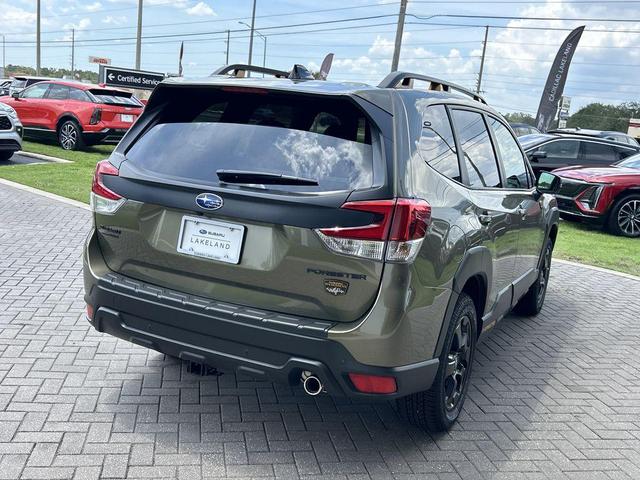 Photo of 2025 Autumn Green Metallic Subaru Forester