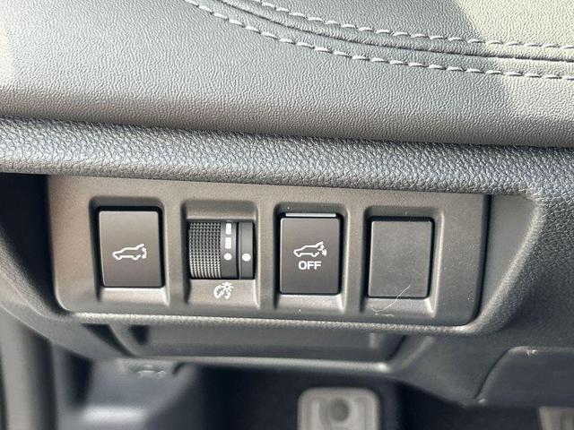 Photo of 2025 Ice Silver Metallic Subaru Outback