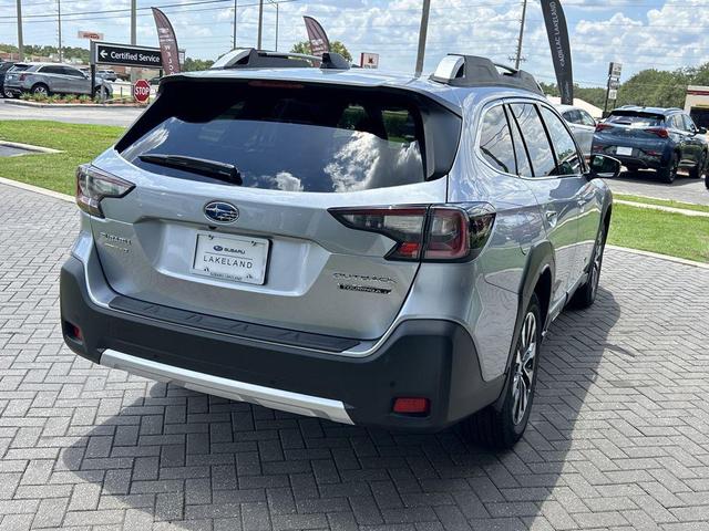 Photo of 2025 Ice Silver Metallic Subaru Outback