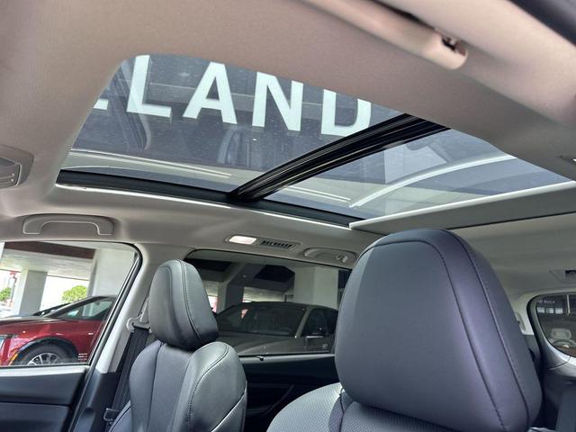 Photo of 2025 Ice Silver Metallic Subaru Ascent