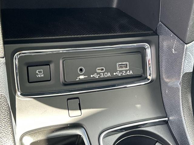 Photo of 2025 Ice Silver Metallic Subaru Ascent