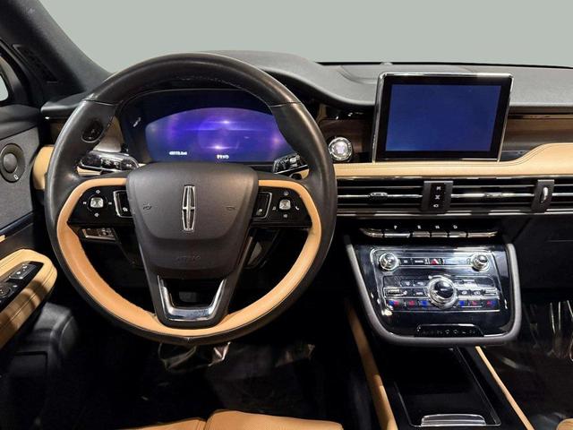 Photo of 2022 Pristine White Metallic Tri-Coat Lincoln Corsair