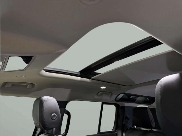 Photo of 2024 Santorini Black Metallic Land Rover Defender