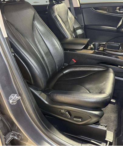 Photo of 2022 Asher Gray Metallic Clearcoat Lincoln Nautilus
