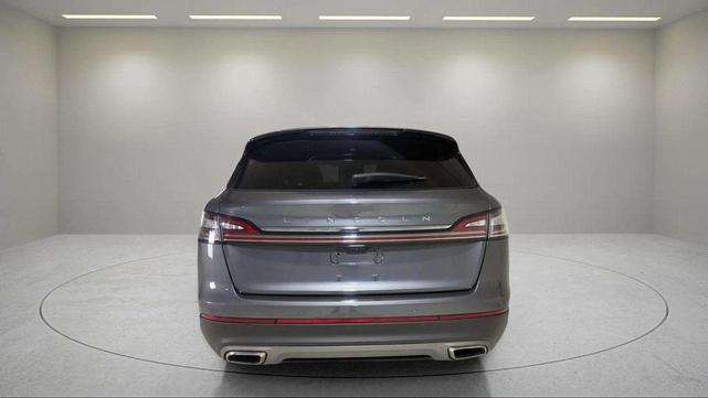 Photo of 2022 Asher Gray Metallic Clearcoat Lincoln Nautilus