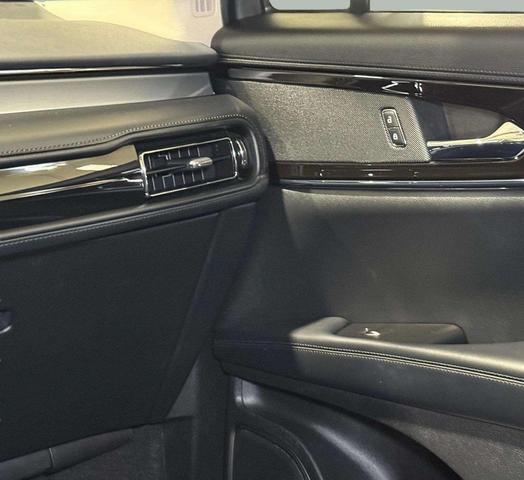 Photo of 2022 Asher Gray Metallic Clearcoat Lincoln Nautilus