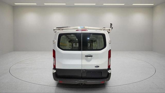 Photo of 2018 Oxford White Ford Transit-150