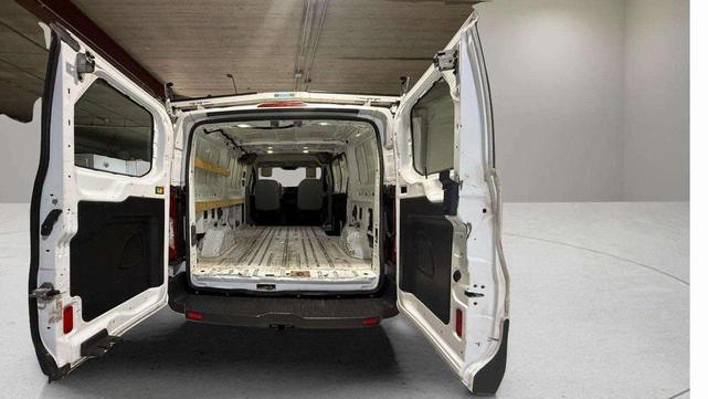 Photo of 2018 Oxford White Ford Transit-150