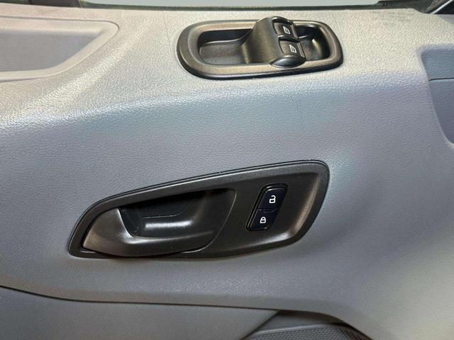 Photo of 2018 Oxford White Ford Transit-150