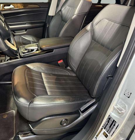 Photo of 2016 Iridium Silver Metallic Mercedes-Benz GLE-Class