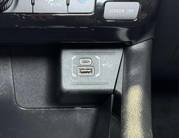 Photo of 2022 Redline Pearlcoat Jeep Compass