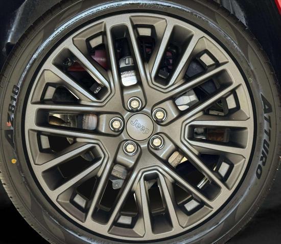 Photo of 2022 Redline Pearlcoat Jeep Compass