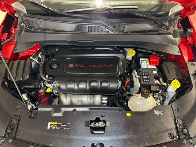 Photo of 2022 Redline Pearlcoat Jeep Compass