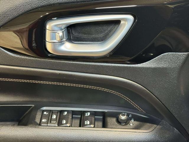 Photo of 2022 Redline Pearlcoat Jeep Compass
