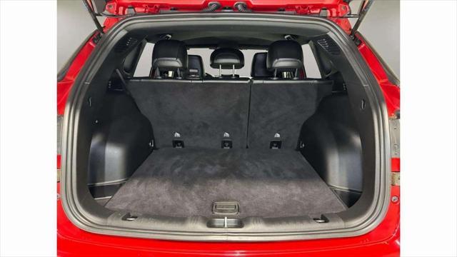 Photo of 2022 Redline Pearlcoat Jeep Compass