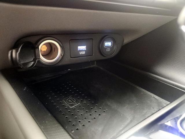 Photo of 2022 Black Hyundai ELANTRA