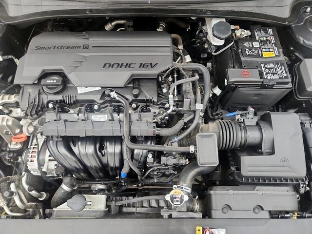 Photo of 2022 Black Hyundai ELANTRA