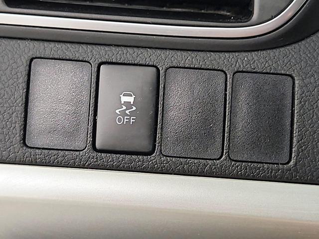 Photo of 2016 Silver Toyota Camry