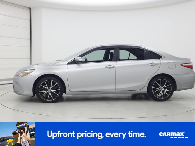 Photo of 2016 Silver Toyota Camry