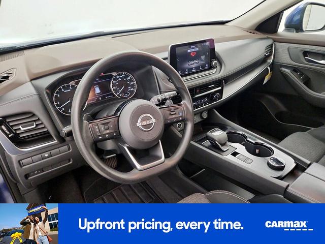 Photo of 2022 Blue Nissan Rogue
