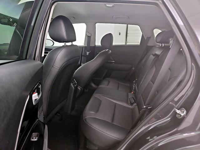 Photo of 2018 Gray Kia Niro