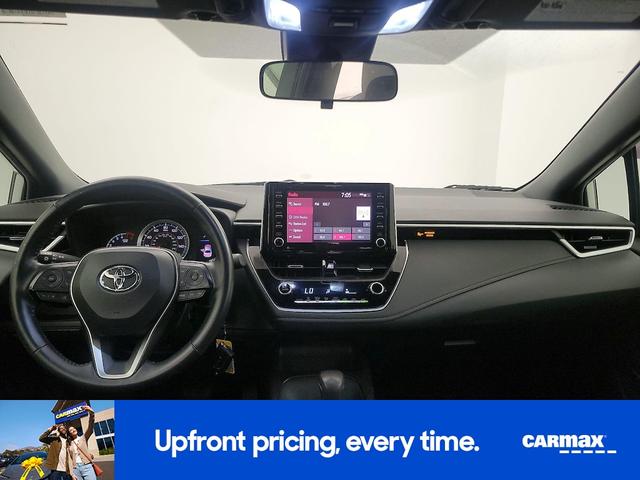 Photo of 2021 White Toyota Corolla