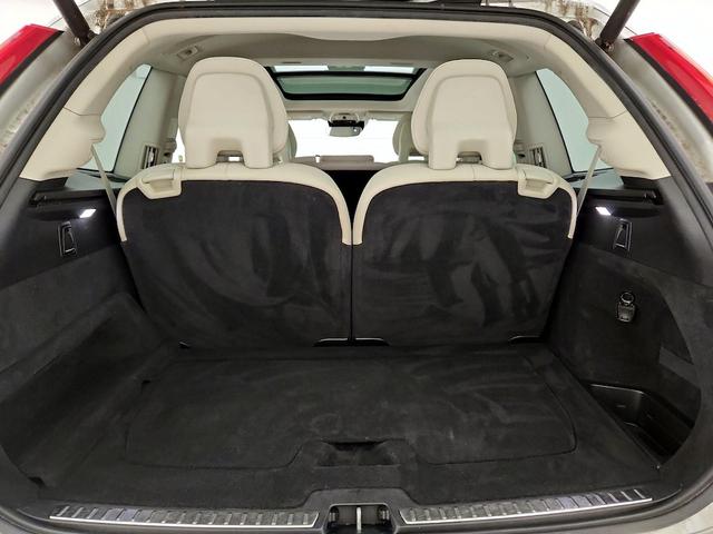Photo of 2018 Silver Volvo XC90
