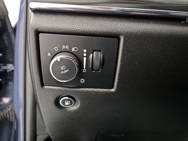 Photo of 2021 Blue Jeep Grand Cherokee
