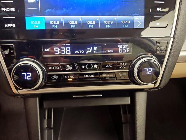 Photo of 2018 White Subaru Outback