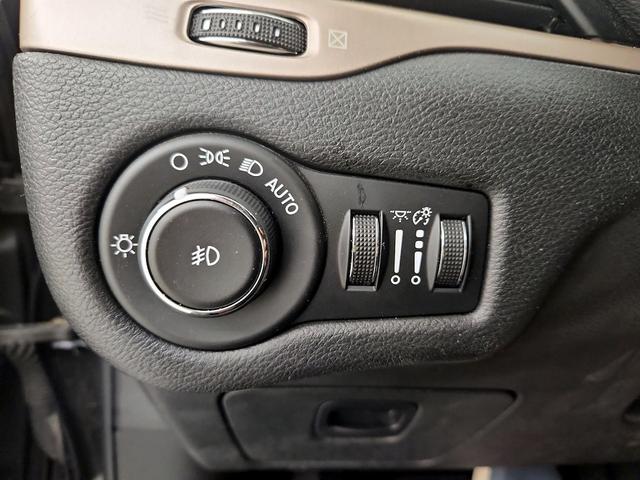 Photo of 2015 Black Jeep Cherokee