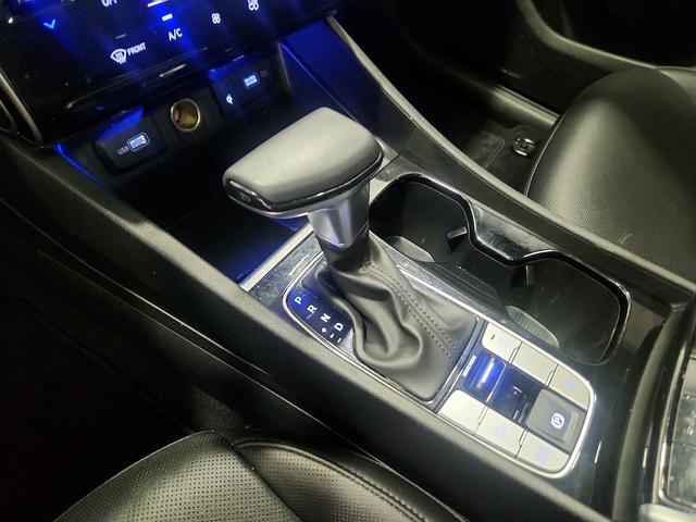 Photo of 2023 Black Hyundai TUCSON
