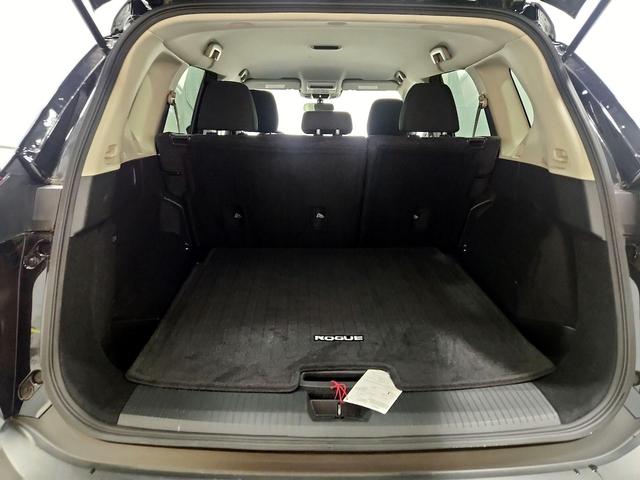 Photo of 2023 Black Nissan Rogue