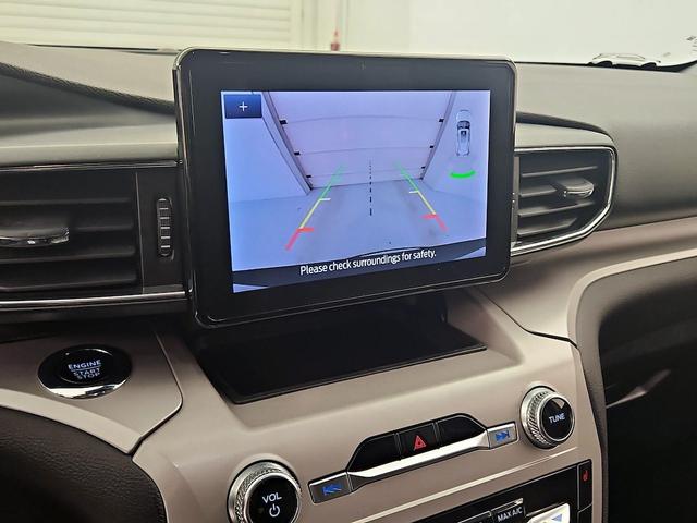 Photo of 2023 Black Ford Explorer