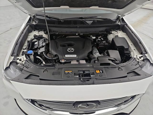 Photo of 2021 White Mazda CX-9