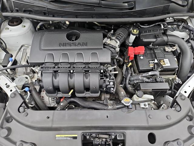 Photo of 2019 White Nissan Sentra