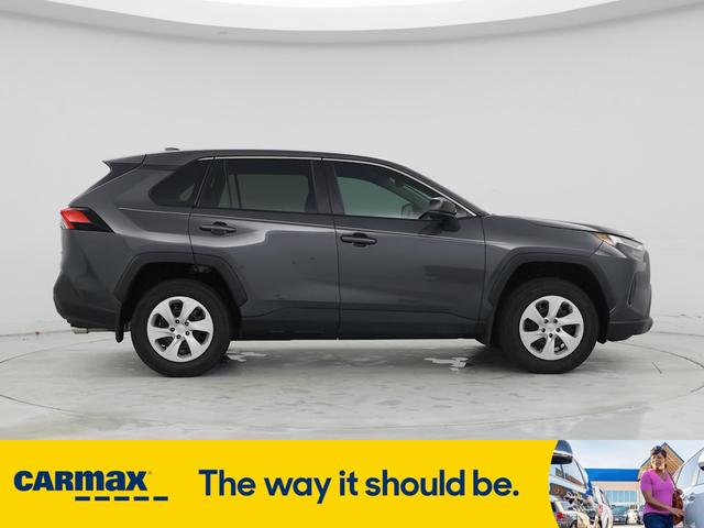 Photo of 2025 Gray Toyota RAV4