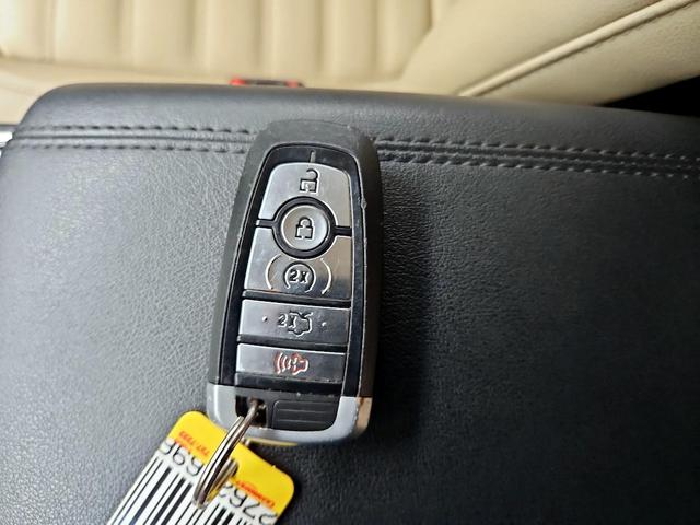 Photo of 2020 White Ford Edge