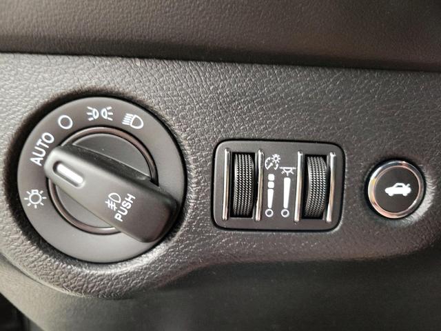 Photo of 2020 Black Dodge Challenger