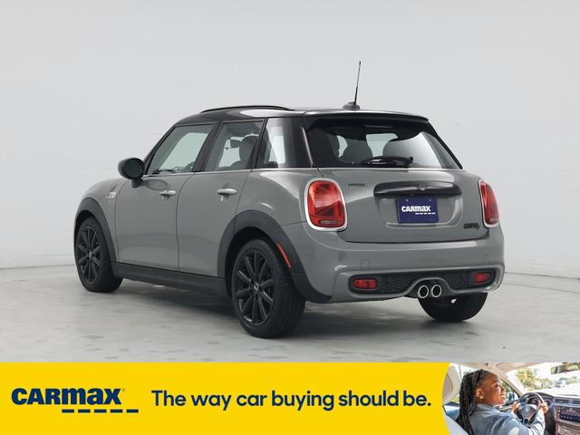 Photo of 2021 Gray MINI Hardtop