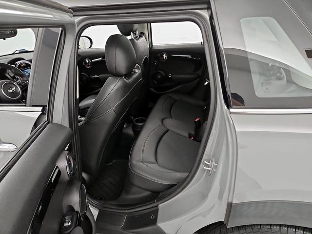Photo of 2021 Gray MINI Hardtop