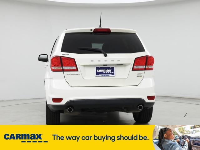 Photo of 2018 White Dodge Journey