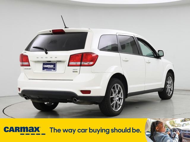Photo of 2018 White Dodge Journey