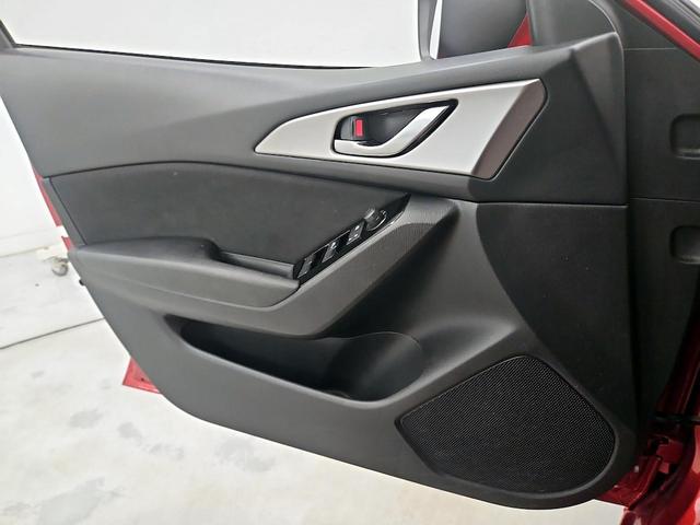 Photo of 2018 Red Mazda Mazda3