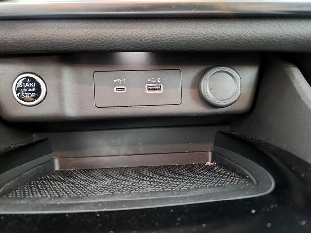 Photo of 2022 Blue Nissan Rogue