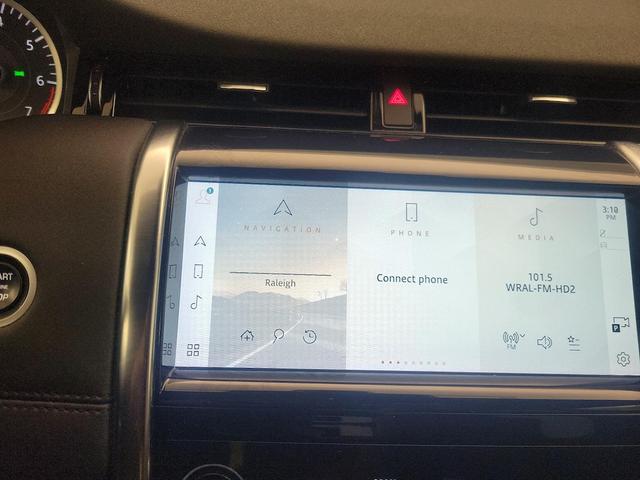 Photo of 2021 Blue Land Rover Discovery Sport