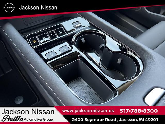 Photo of 2025 Aurora Blue Pearl Metallic/Super Black Nissan Murano